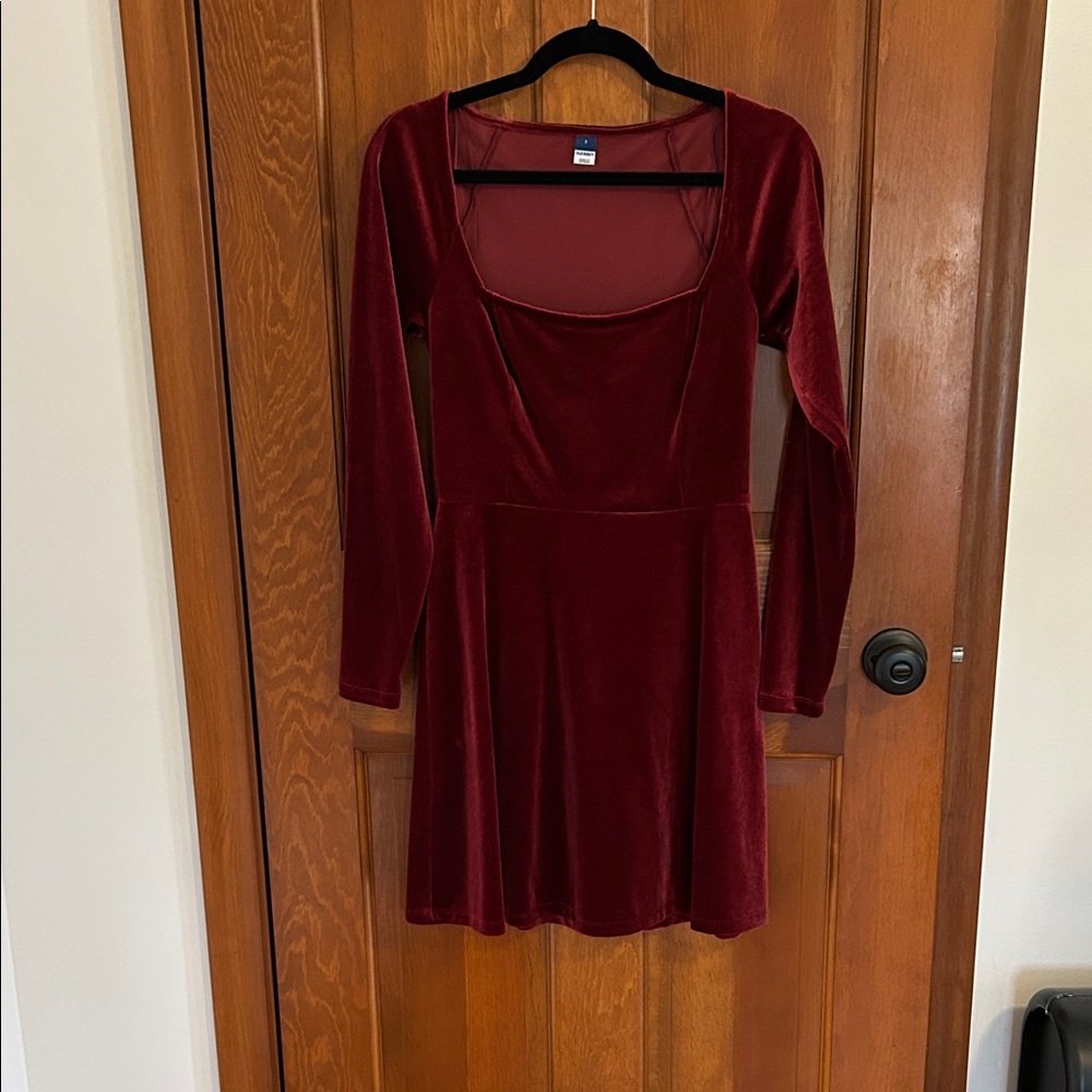 Old Navy Fit and Flare Velvet Long Sleeve Squareneck Mini Dress S (4-6)